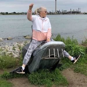 Meet your Posher, Lori